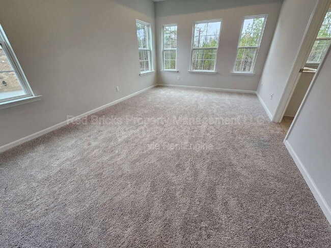 Building Photo - 7828 Nelson Rd