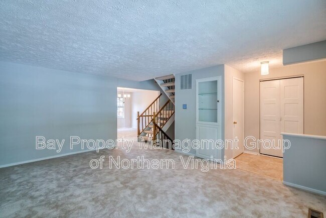 Building Photo - 355 GUNDRY Dr