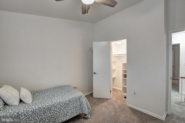 Building Photo - 4700 Parkman Ct