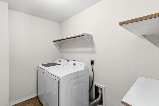 Building Photo - 18715 Windy Stone Dr