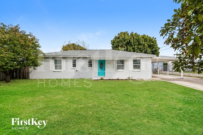 Building Photo - 3805 W Rogers Ave