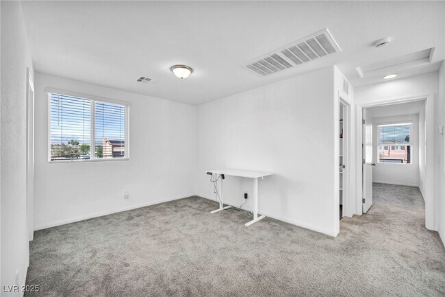 Building Photo - 4054 E Tonopah Ave