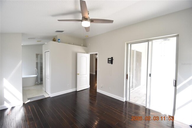 Building Photo - 1922 Sean Wood Cir