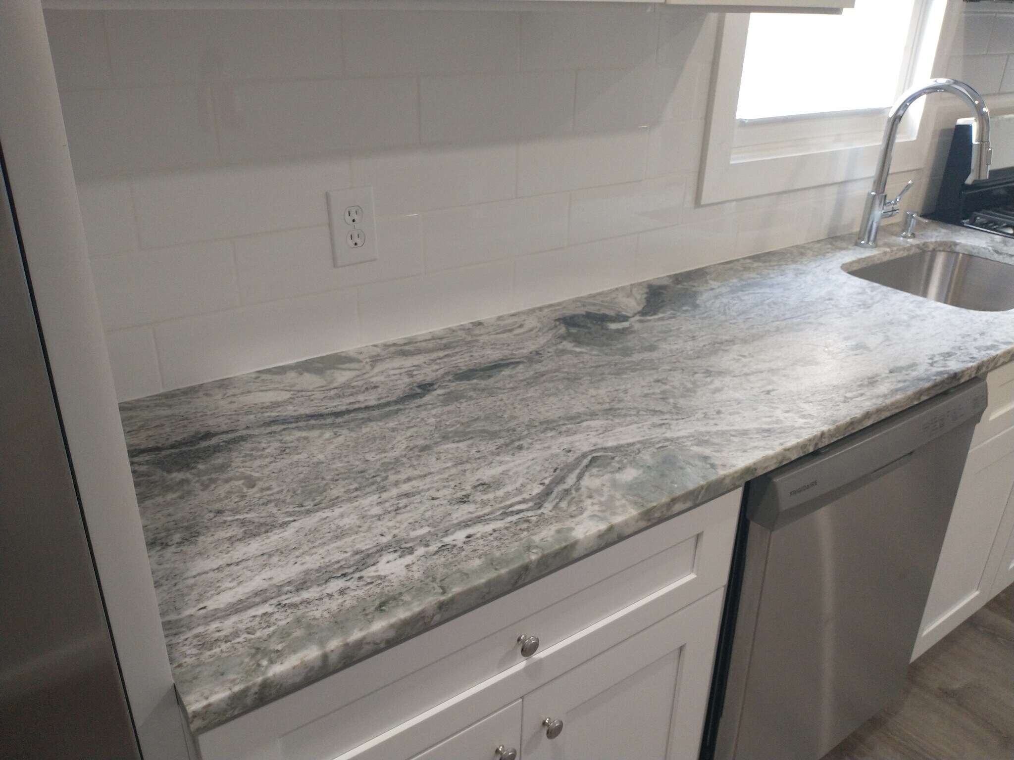 granite counter tops, tile backsplash - 128 Berwick St