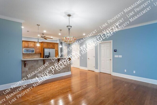 Building Photo - 7655 Lenox Trace Dr