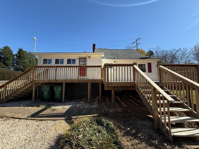 Building Photo - 4230 Hampton Rd