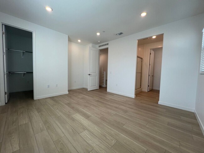 Building Photo - Brand New 4 Bed / 3.5 Bath Single-Family Home – Modern, Spacious & Energy Efficient