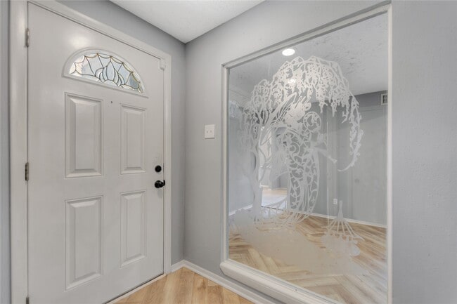 Building Photo - 619 Leicester Ln