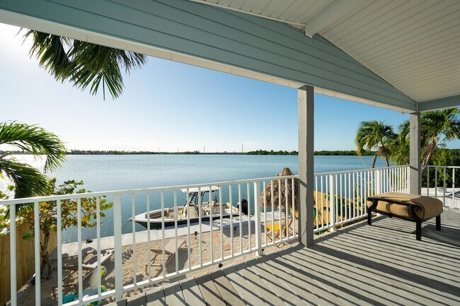 Building Photo - 24 Beach Dr