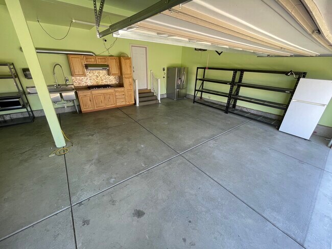 Building Photo - 2936 Sefton Dr