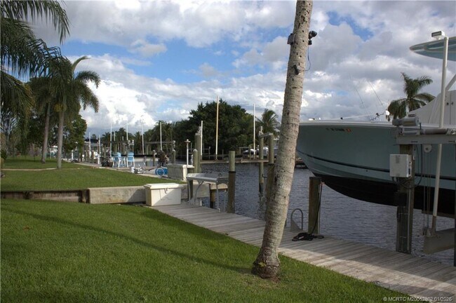 Building Photo - 2744 Howard Creek Ln