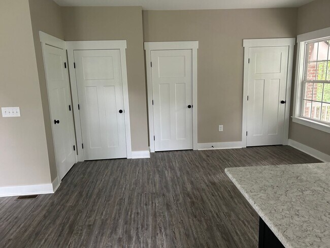 Building Photo - For Rent: Like New 3-Bedroom 2.5 Bath Home...