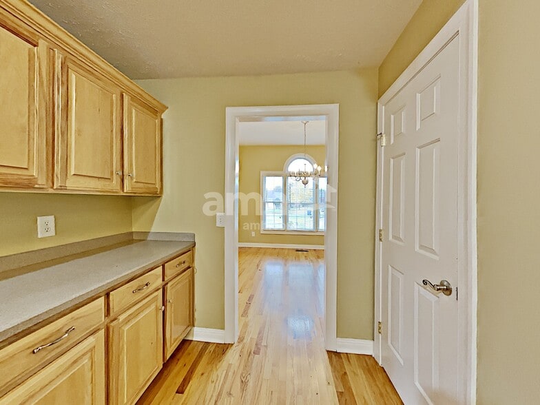 Building Photo - 10010 Langford Ct