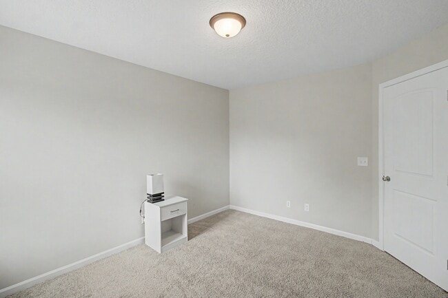 Building Photo - 18 Sunflower Cir NE