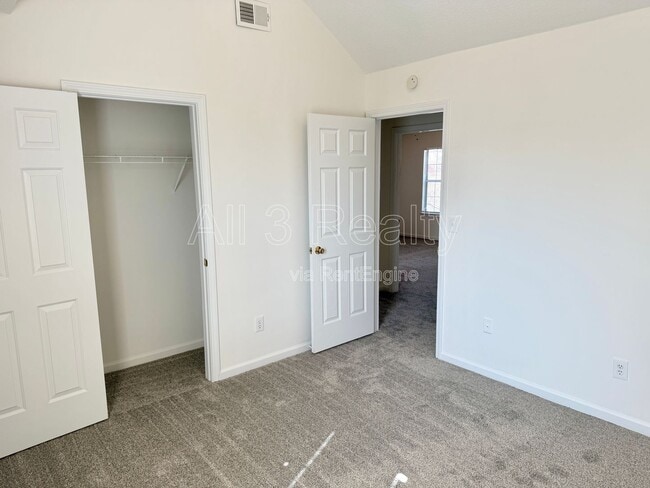 Building Photo - 5519 Lofwood Ln