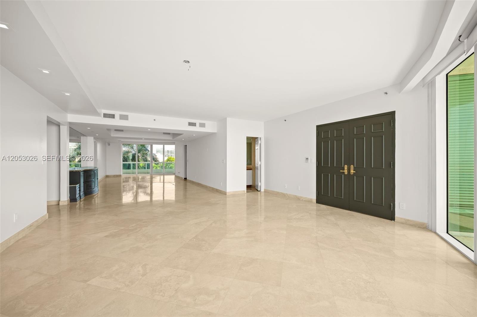 Building Photo - 1643 Brickell Ave