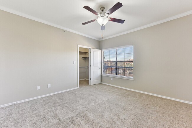 Floorplan - Waters Edge Apartment Homes