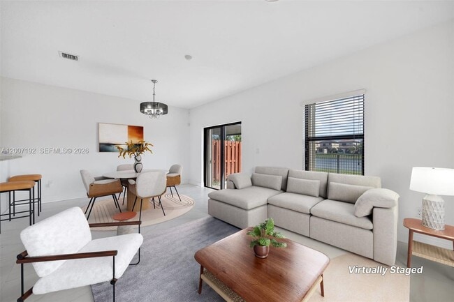 Building Photo - 3728 NE 3rd Ct