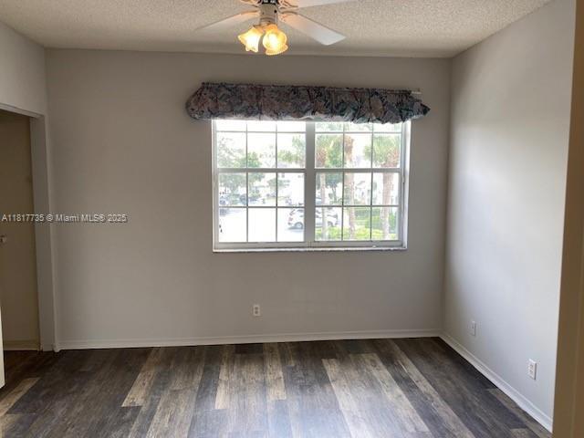 Building Photo - 16703 Hemingway Dr