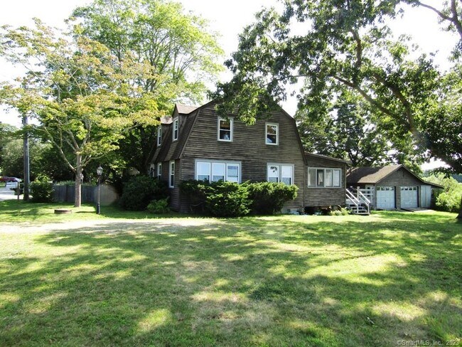 Building Photo - 32 Katherine Rd