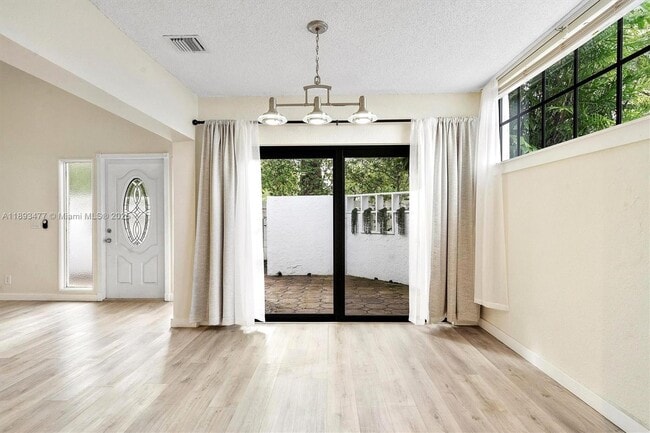 Building Photo - 20937 Bay Ct
