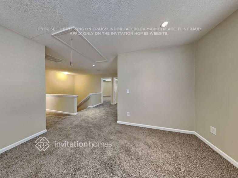 Building Photo - 314 Rondelay Dr