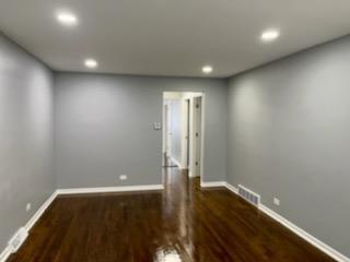 Building Photo - 9334 S Paxton Ave