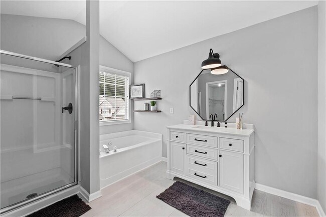Building Photo - 4419 Silver Ridge Way SW