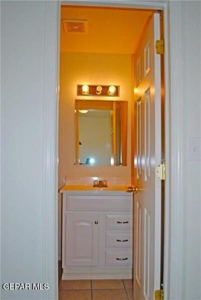 Building Photo - 205 N Little Flower Rd