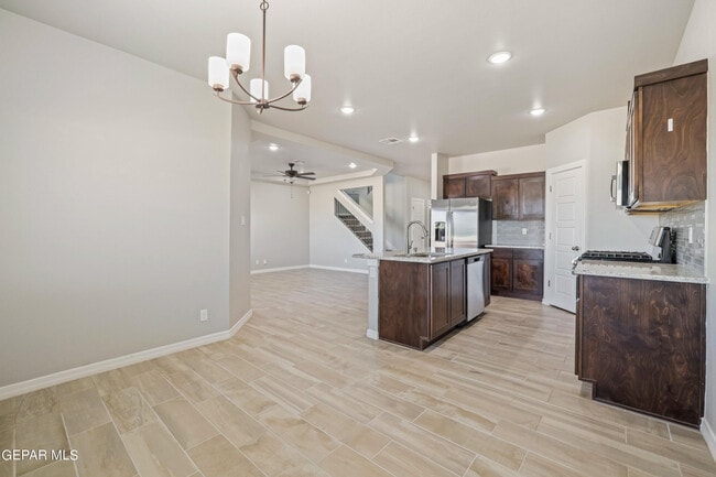 Building Photo - 4877 Christian Azcarate St