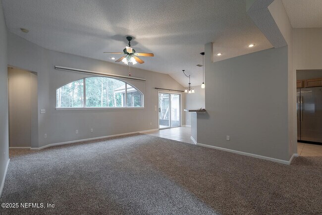 Building Photo - 1618 Highland View Ct