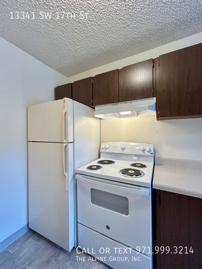 Building Photo - 13341 SW 17th St