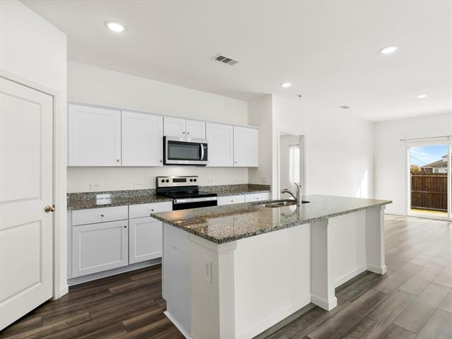 Building Photo - 13344 Ridings Dr