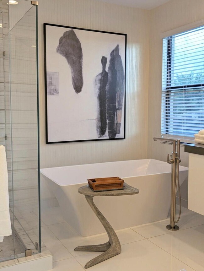 Building Photo - 17299 Pagoda Palms Dr