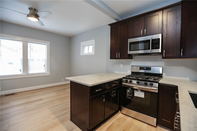 Building Photo - 544 Culver Pkwy