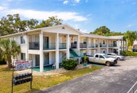 Building Photo - West Bay Apartments