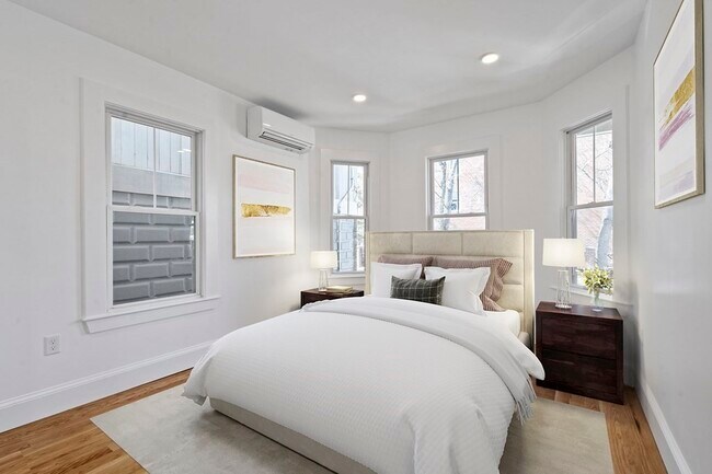 Building Photo - 62 Walden St