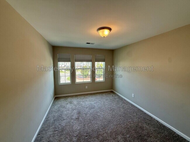 Building Photo - 1173 Little Gem Ln