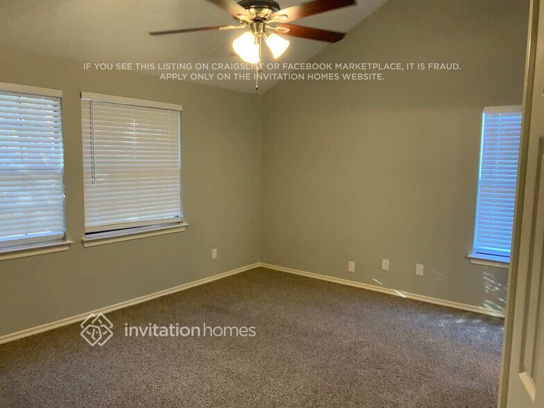 Building Photo - 2204 Amhearst Ct