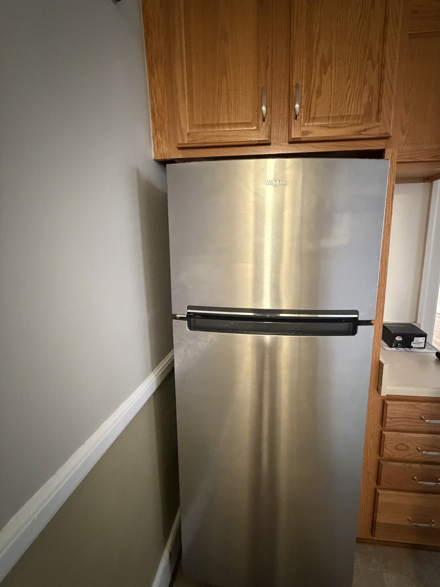 newer fridge - 858 Nottingham Rd