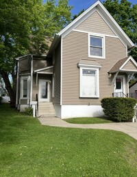Building Photo - 516 Hendee St