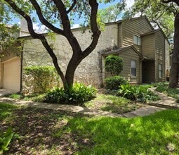 Building Photo - Hidden Creek Townhouse