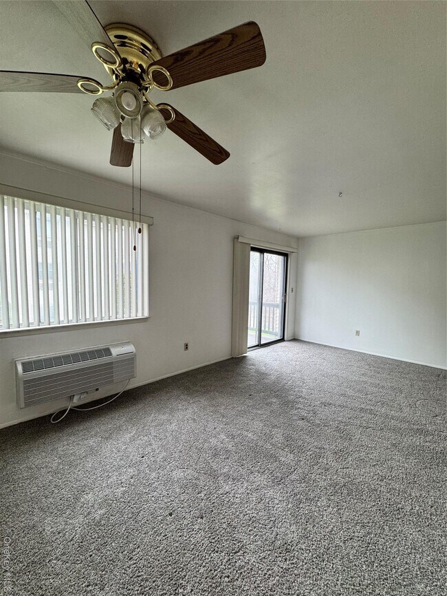 Building Photo - 24 Village Park Dr