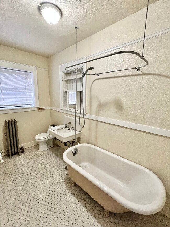 IMG_8758 - Cross Apartments