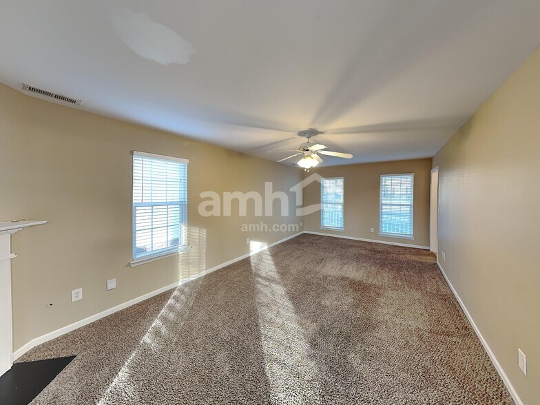 Building Photo - 1620 Harrison Way