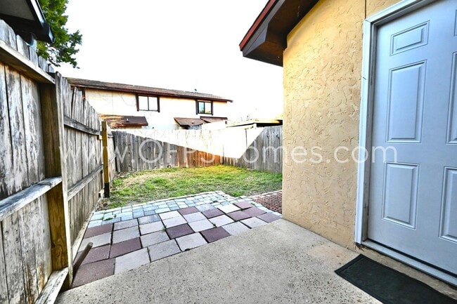 Building Photo - 710 Legion Dr