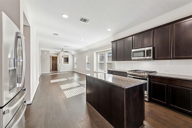 Building Photo - 128 Gidran Trail