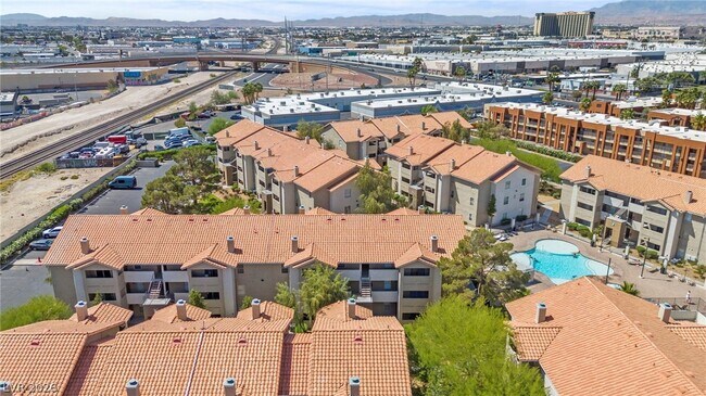 Building Photo - 4200 S Valley View Blvd