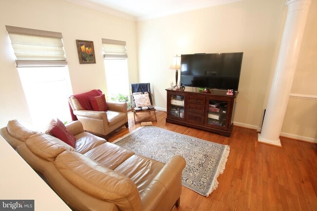 Building Photo - 13728 Valley Oak Cir
