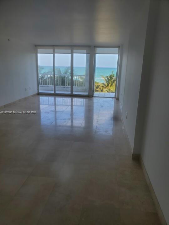 Building Photo - 9341 Collins Ave